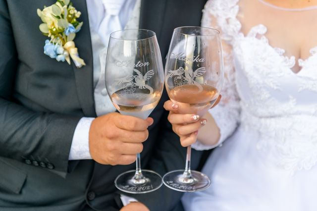 Luxusní svatební šaty pro let horkovzdušným balónem